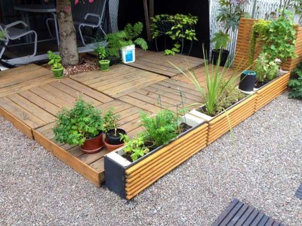 productos quimicos Soledad Novia 15 Ideas para decorar patios con baldosas de madera - Arkihome