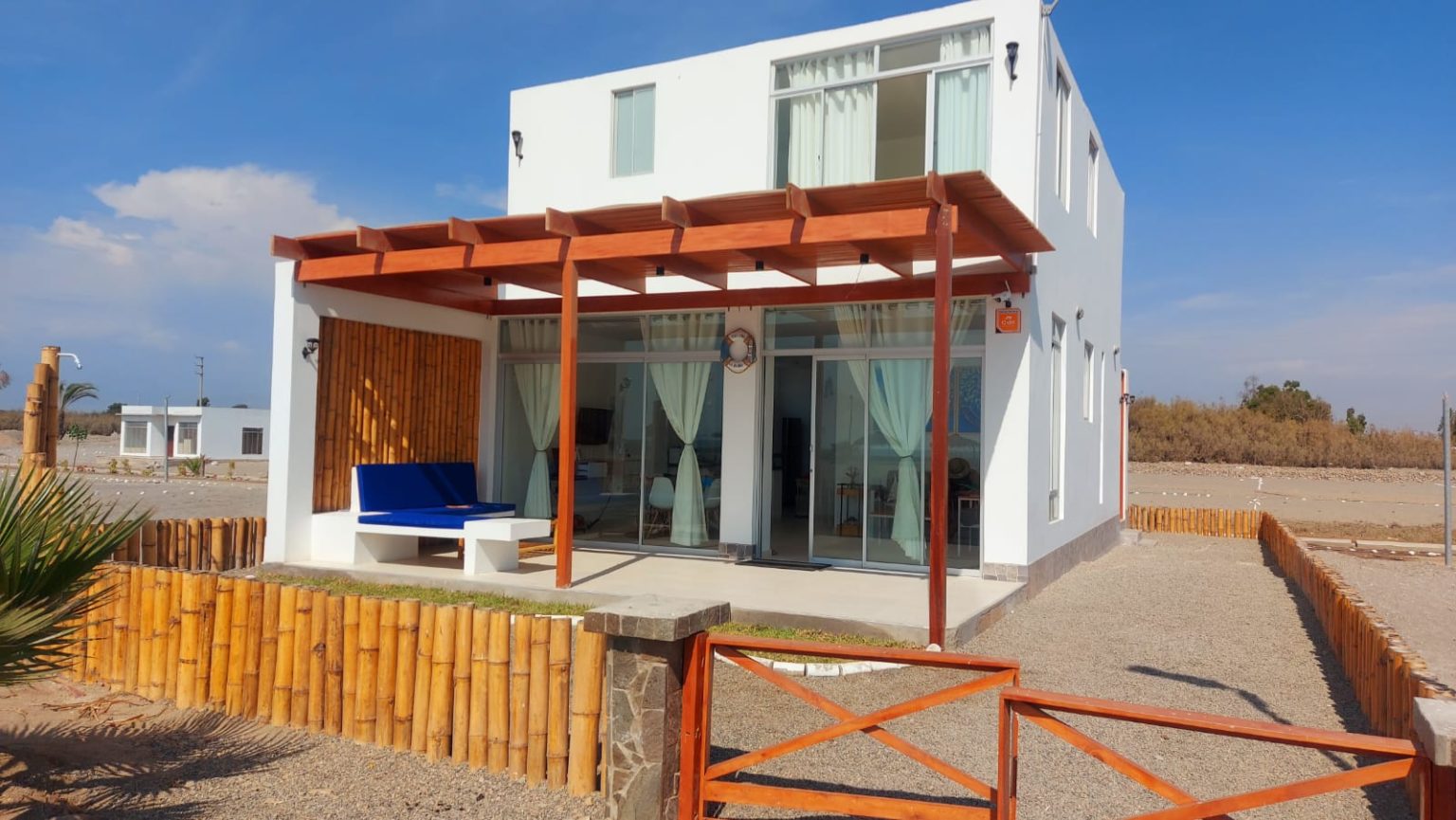 Casas de playa, información y características a tener en cuenta - Arkihome